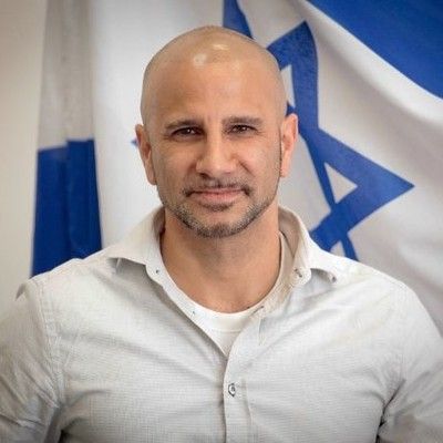 Dr. Aviv Zeevi